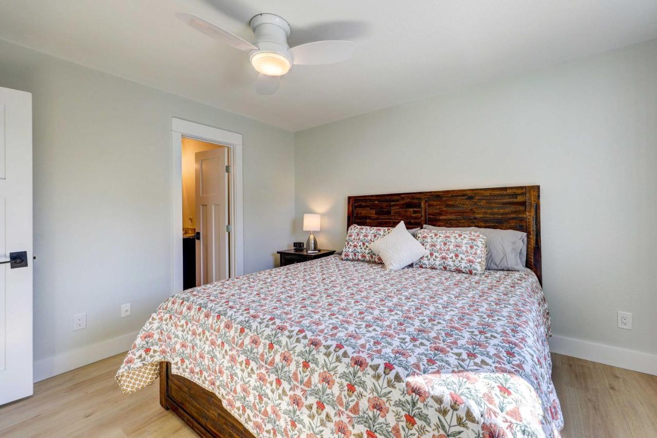 Chic Bentonville Home With Patio And Fire Pit! Buitenkant foto