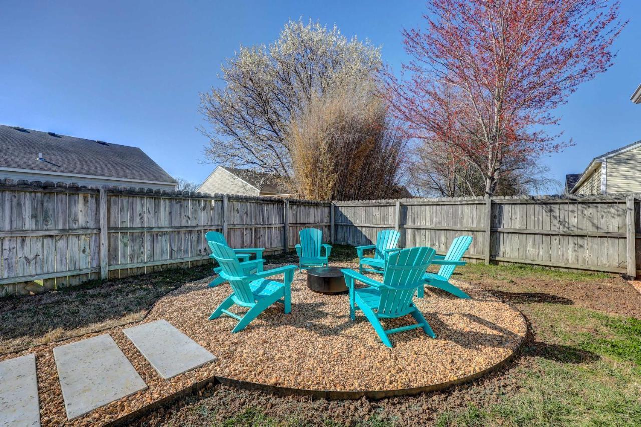 Chic Bentonville Home With Patio And Fire Pit! Buitenkant foto